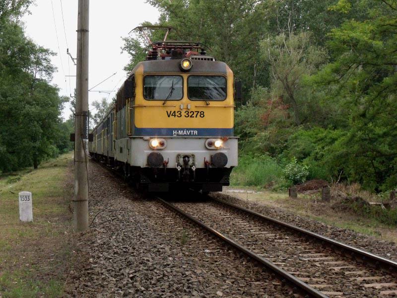 Somogyi vonatok is késnek