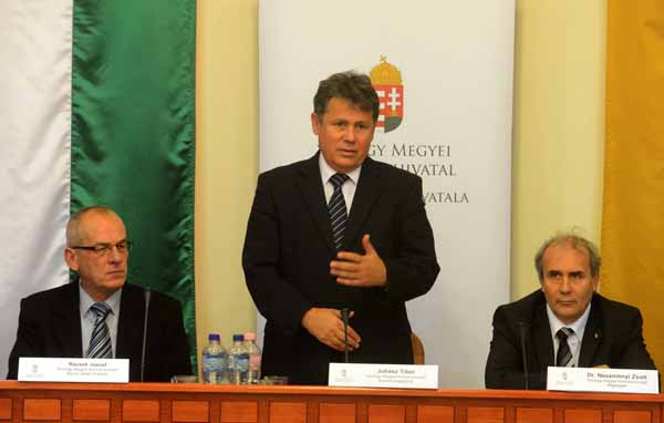 Juhász Tibor kormánymegbízott