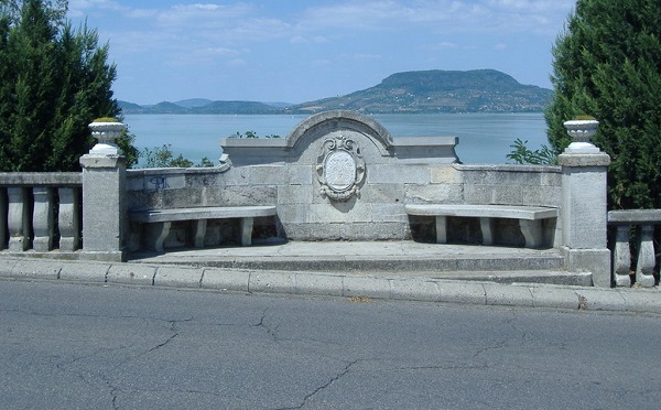 Elbontják a fonyódi Walkó kilátót 