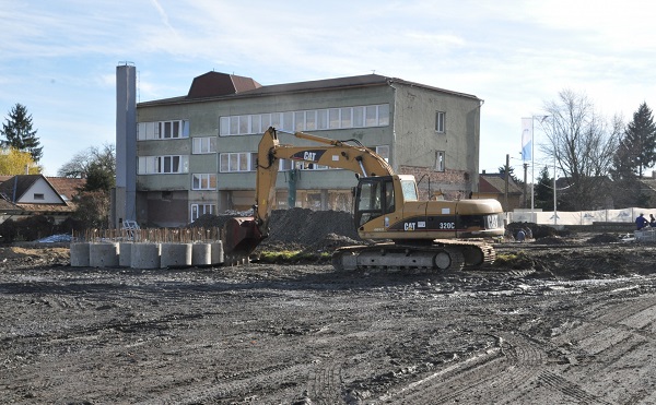 Jövő tavaszra elkészül az autóbusz-telephely