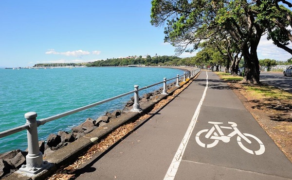 Lezárják a balatoni bringakör egy szakaszát Balatonberénynél
