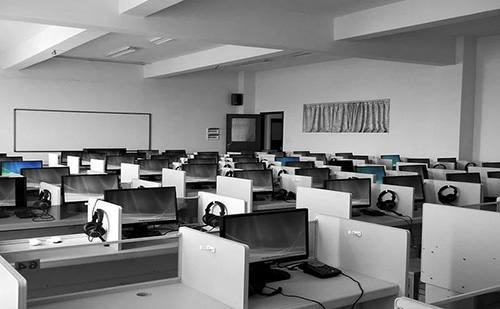 Kaposvári iskolák is kaphatnak támogatást informatikai szakkörök megtartására