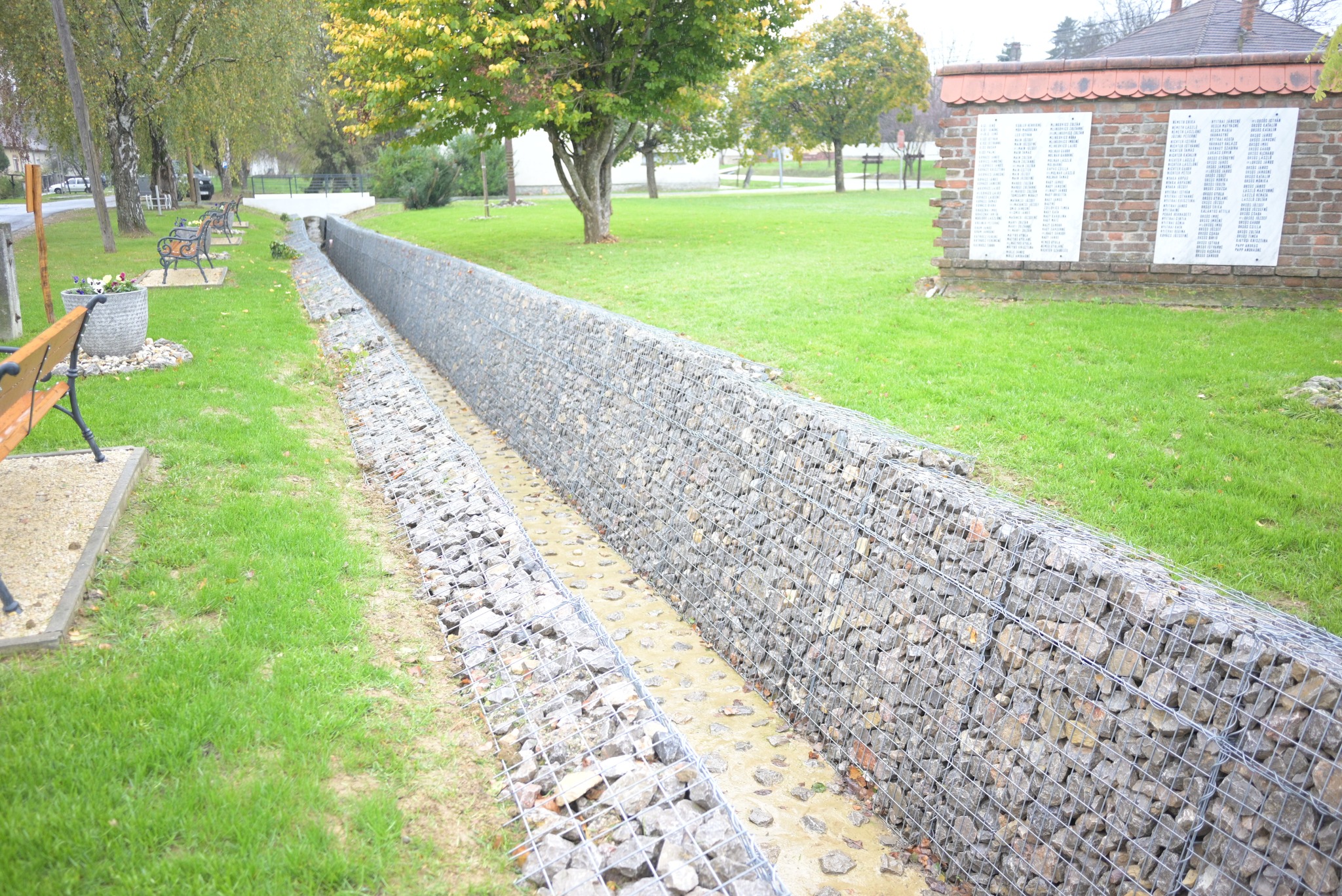 Bőszénfa megmentette értékeit