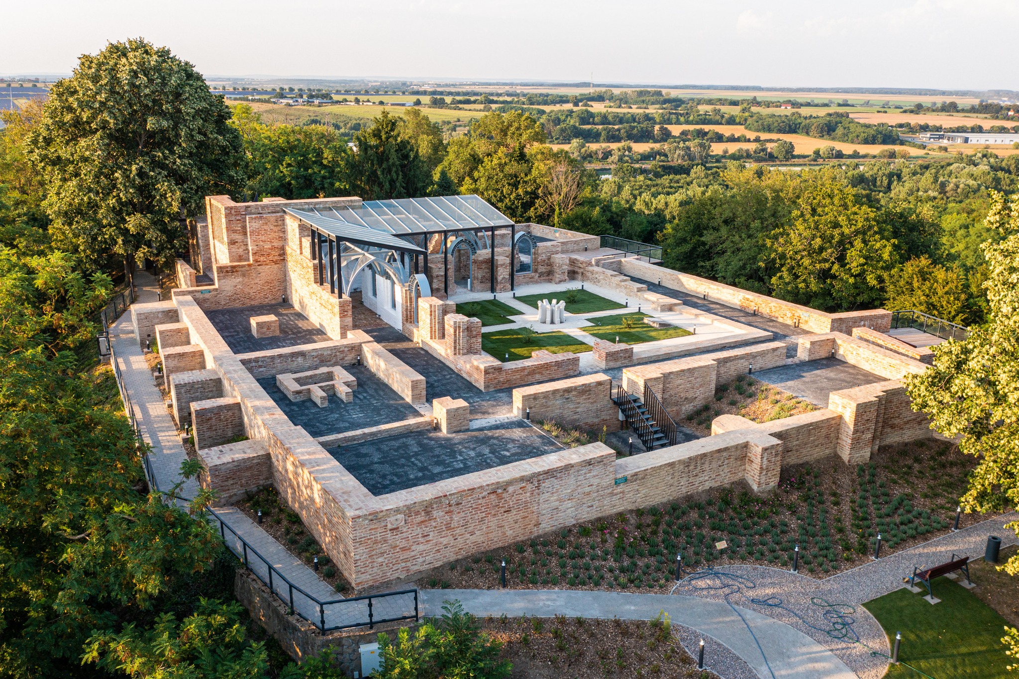 487856323_1114170504058290_4917350721781932244_n