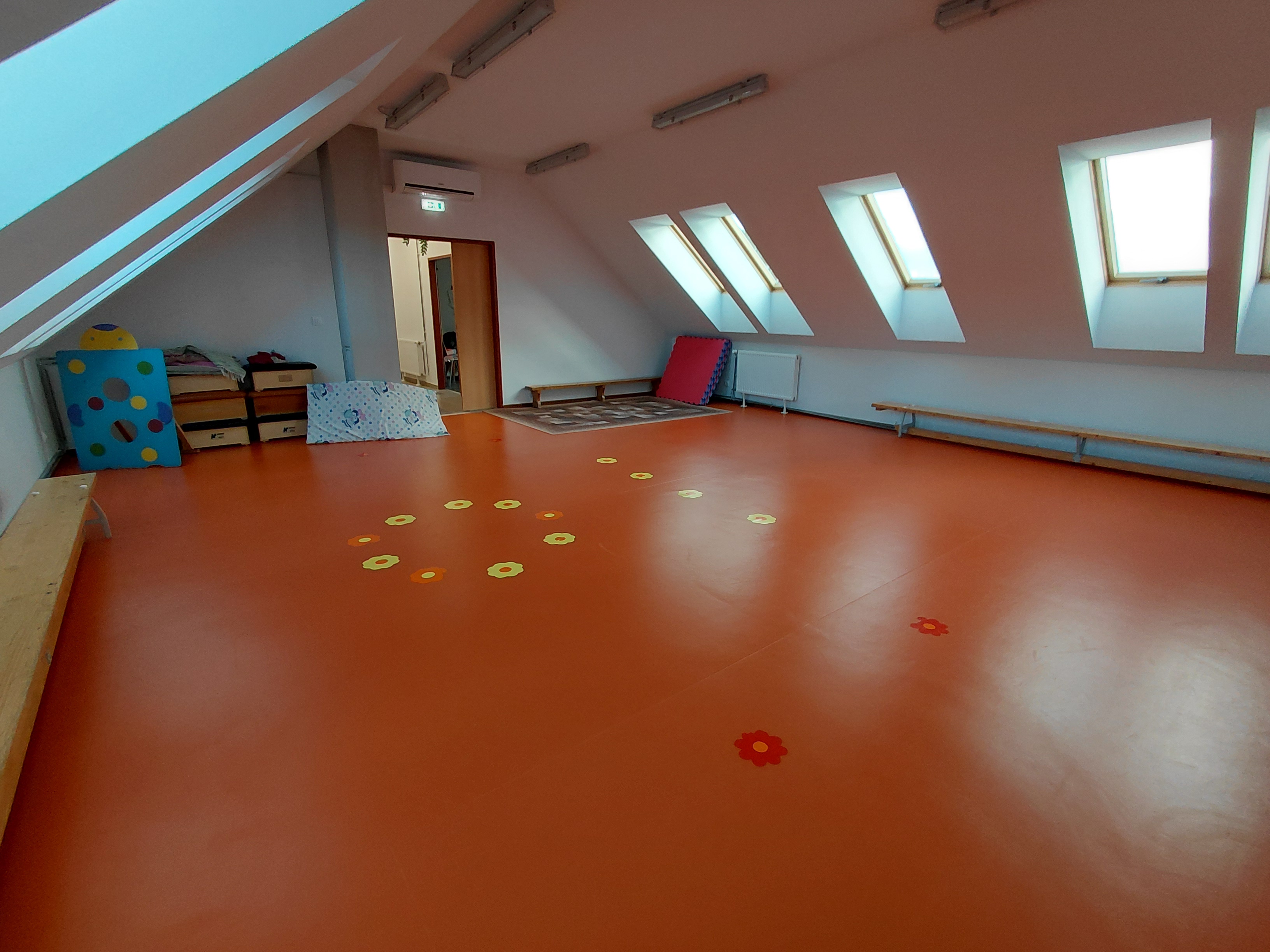 Szenna &oacute;voda tornaterem 002