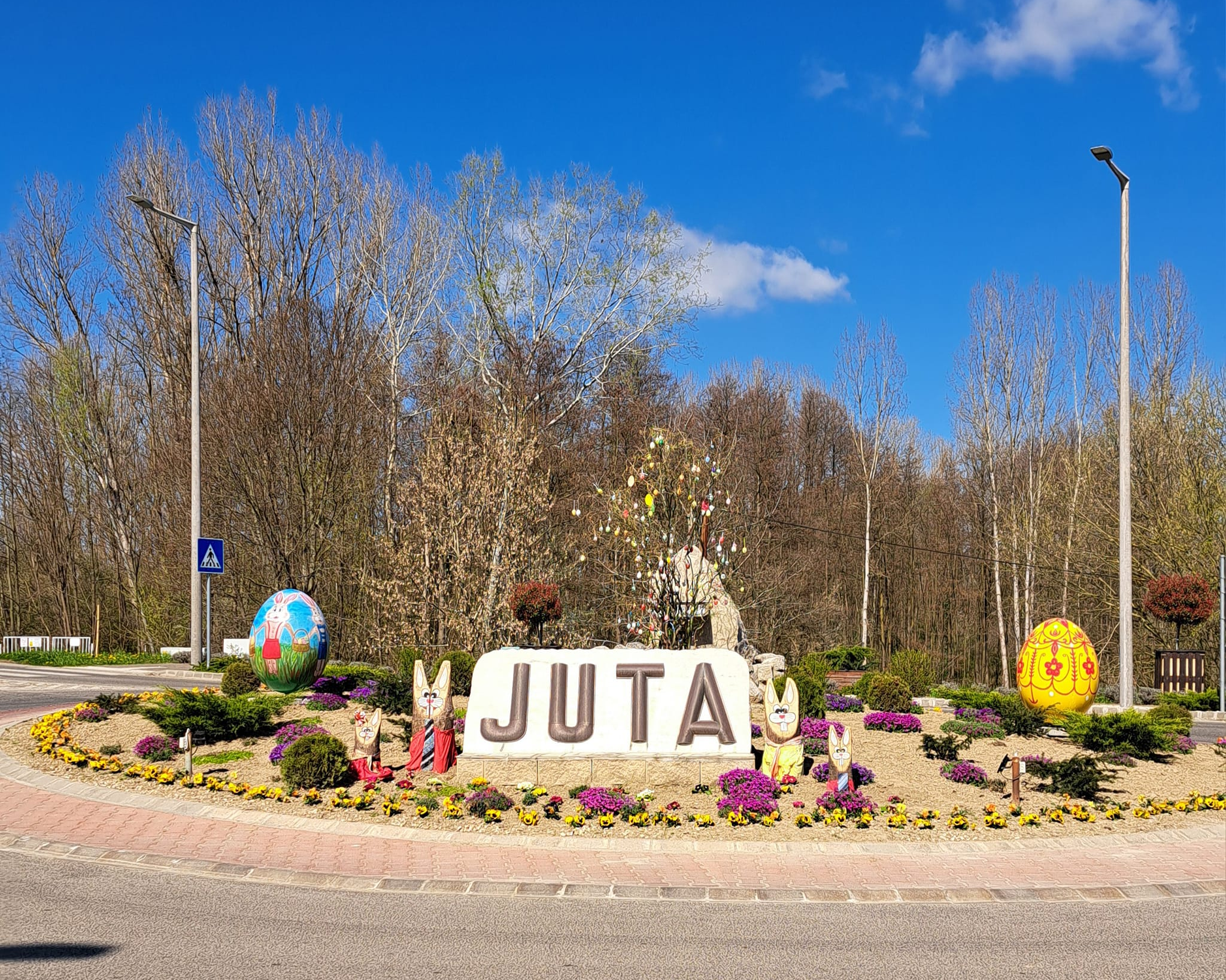 Balesetveszélyes kereszteződésből biztonságos csomópont