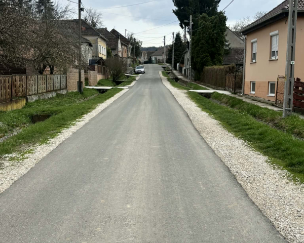 Biztonságosabb utak, könnyebb közlekedés – Simonfa fejlesztései a hétköznapokért