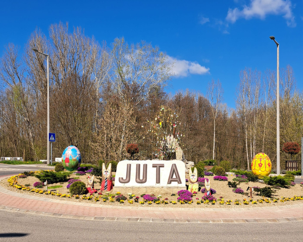 Balesetveszélyes kereszteződésből biztonságos csomópont